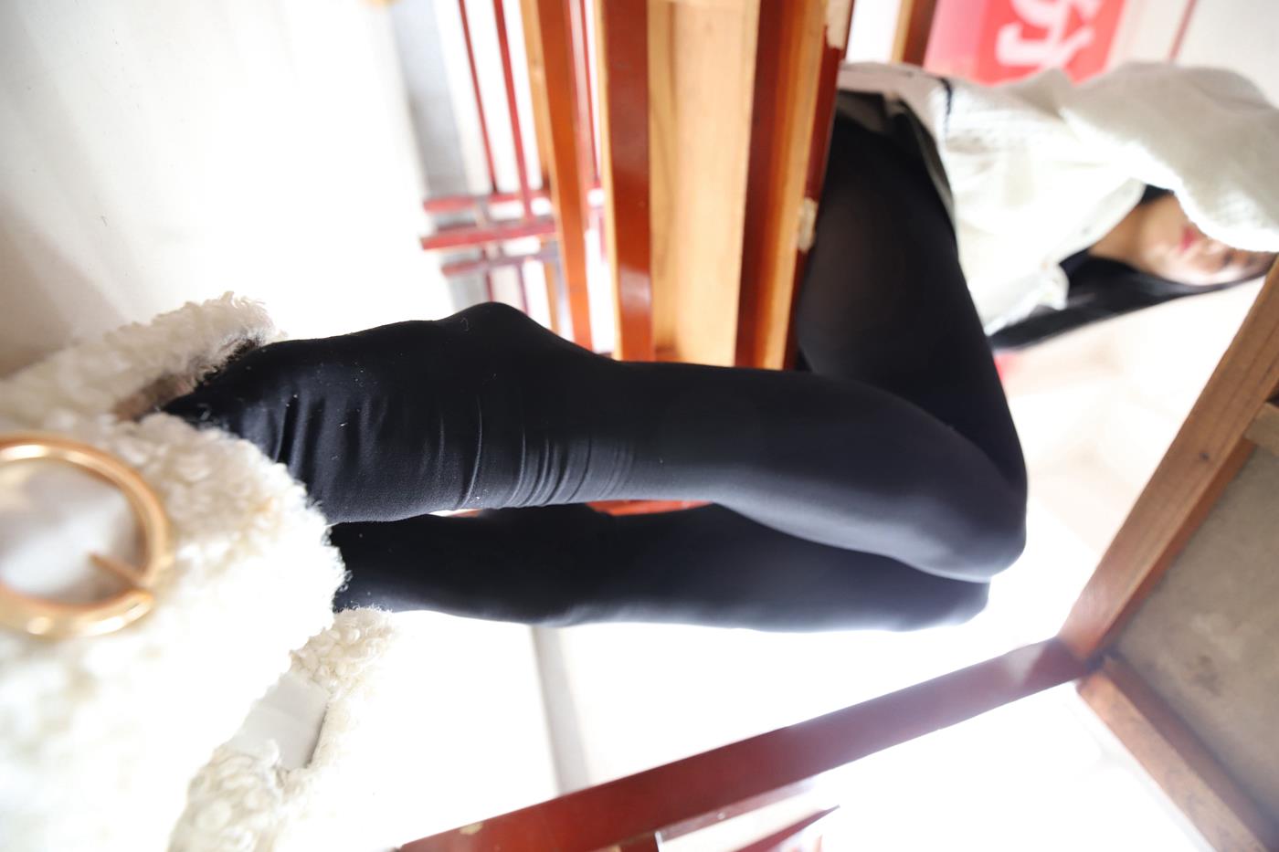 图片[79]-大西瓜爱牙膏-2019 11X活动 模特3（三） 教室黑丝厚长袜 (1) [84P] – 速更版-美库