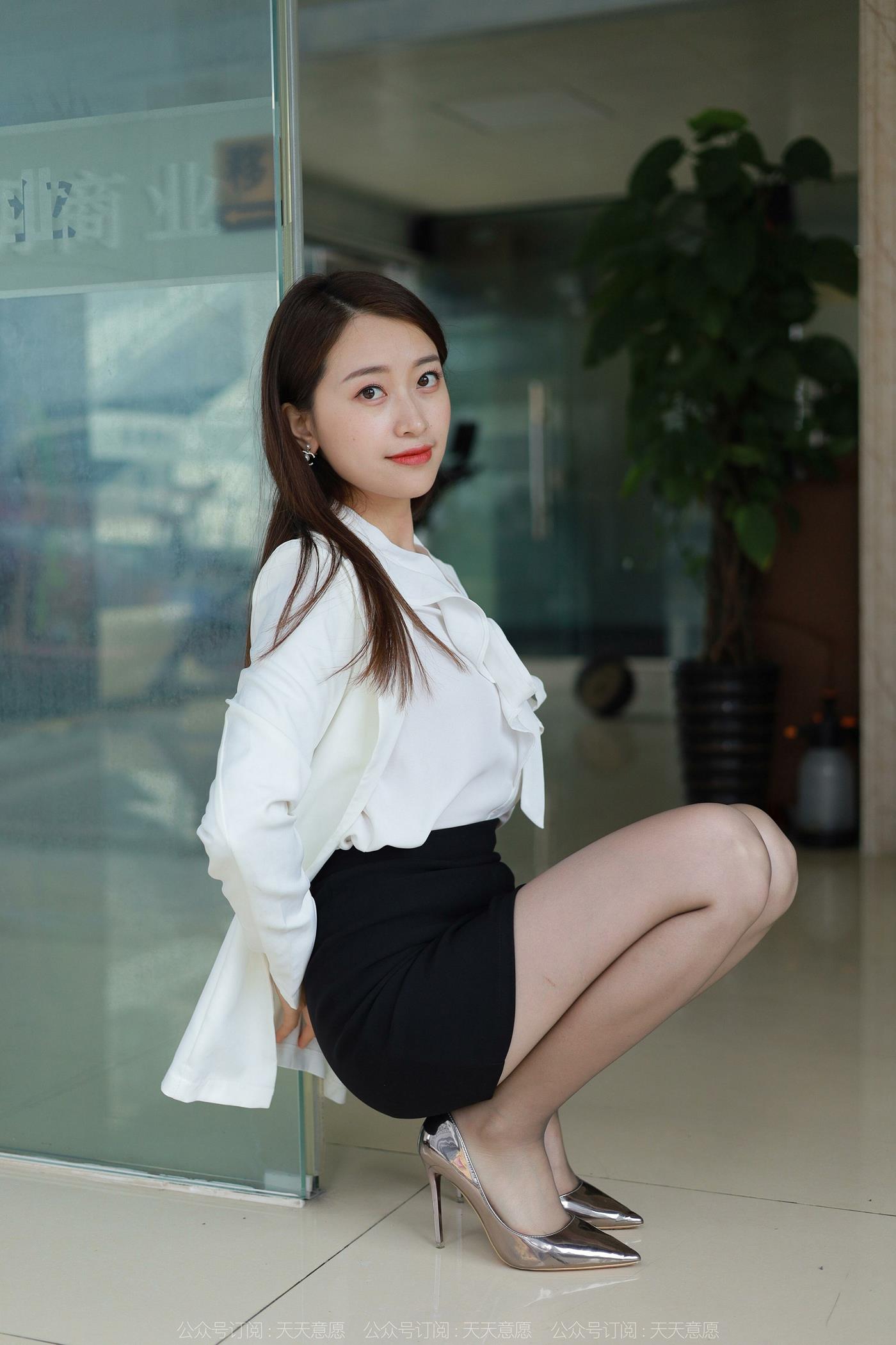 图片[25]-[IESS异思趣向] 2022.06.11 丝享家1114：小婕《冷艳嘿丝》[82P] – 速更版-美库