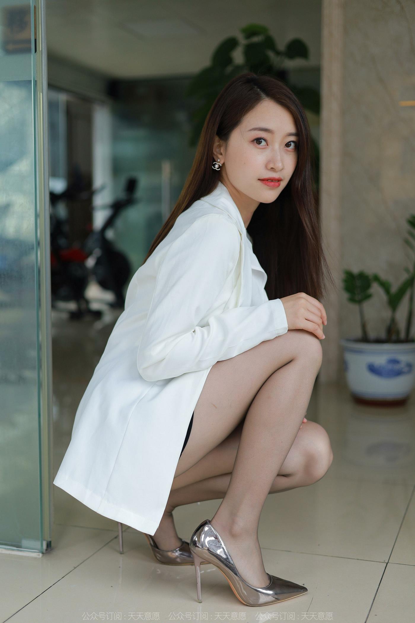 图片[31]-[IESS异思趣向] 2022.06.11 丝享家1114：小婕《冷艳嘿丝》[82P] – 速更版-美库