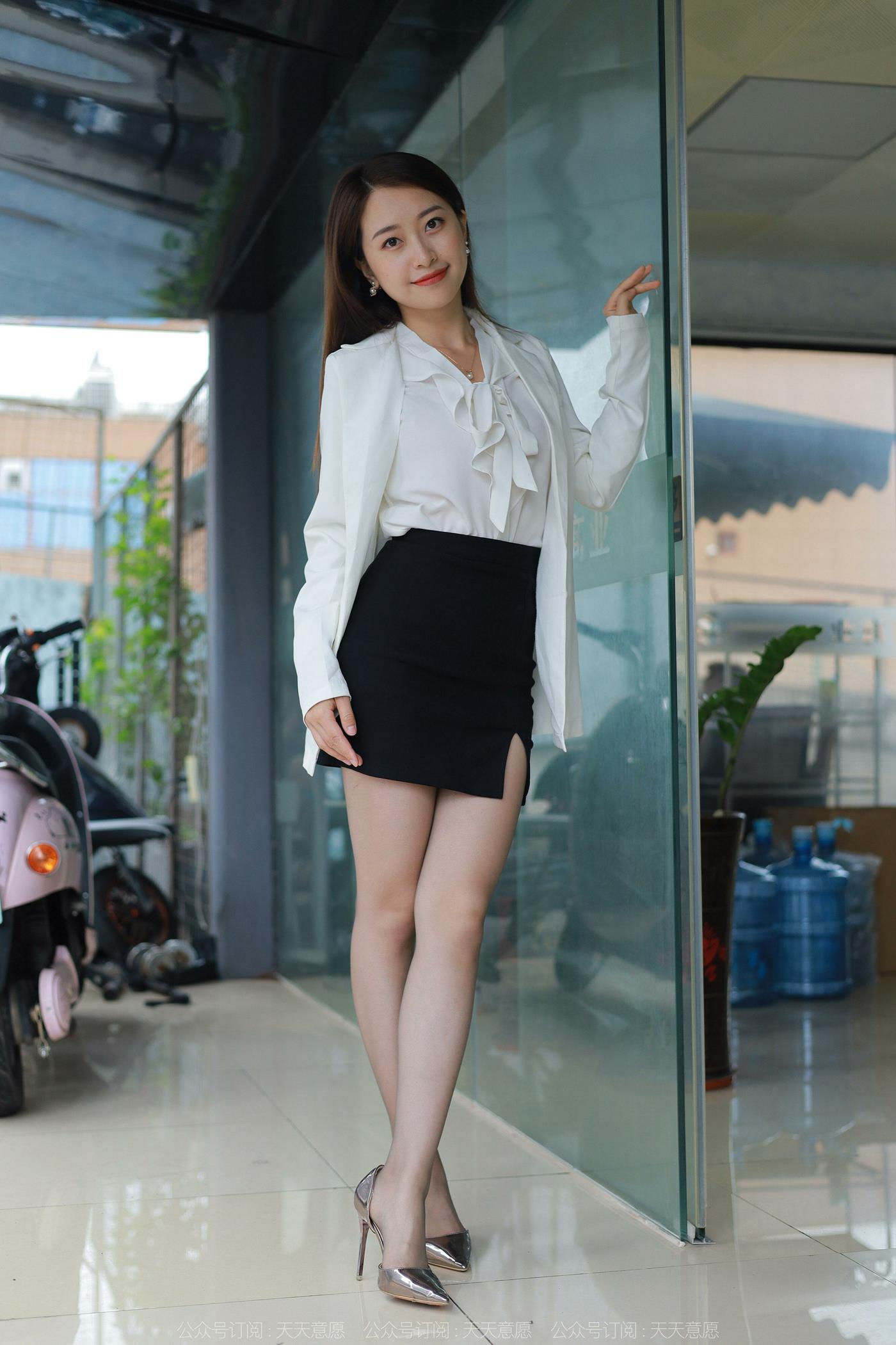 图片[43]-[IESS异思趣向] 2022.06.11 丝享家1114：小婕《冷艳嘿丝》[82P] – 速更版-美库