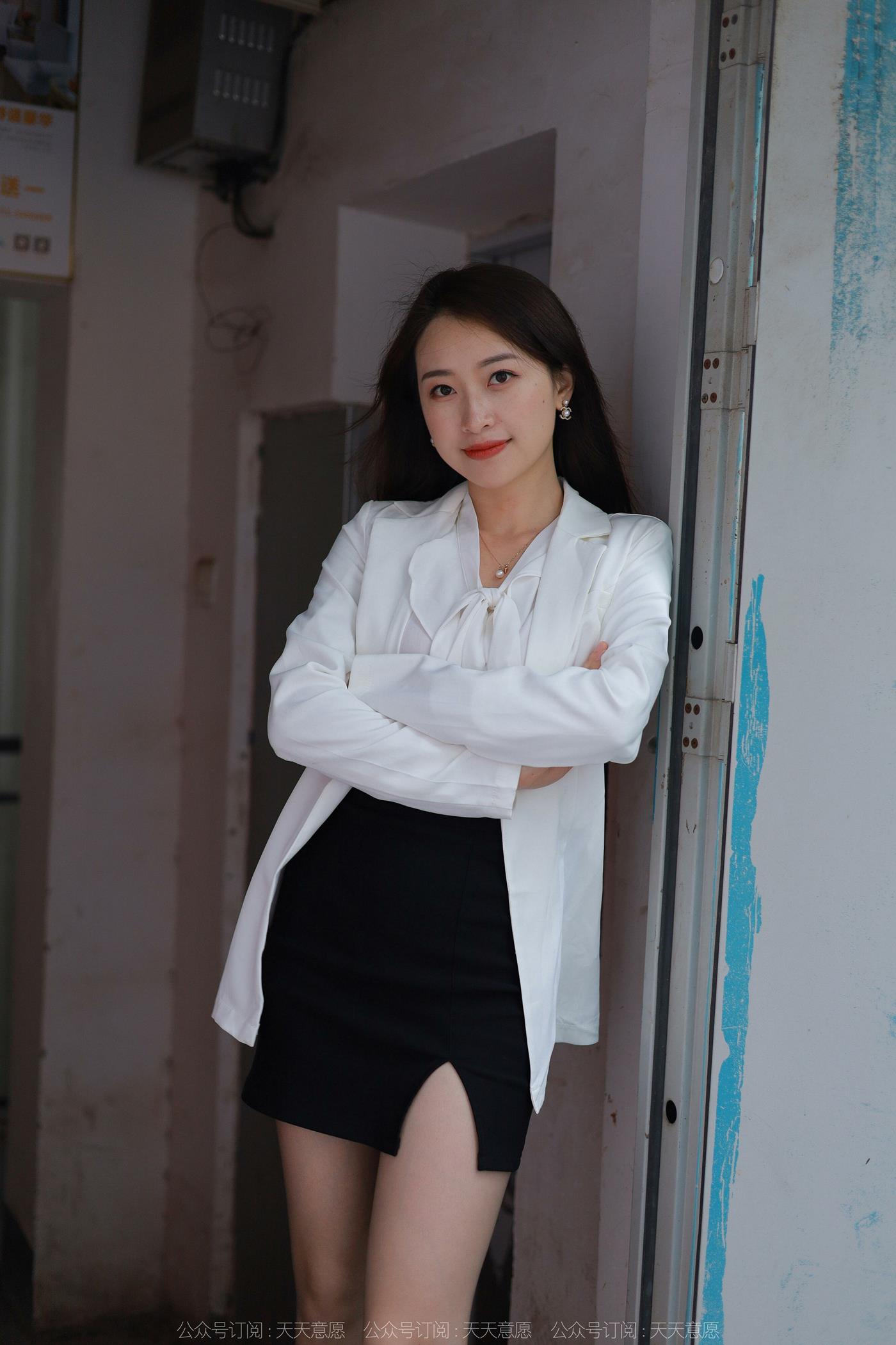 图片[49]-[IESS异思趣向] 2022.06.11 丝享家1114：小婕《冷艳嘿丝》[82P] – 速更版-美库