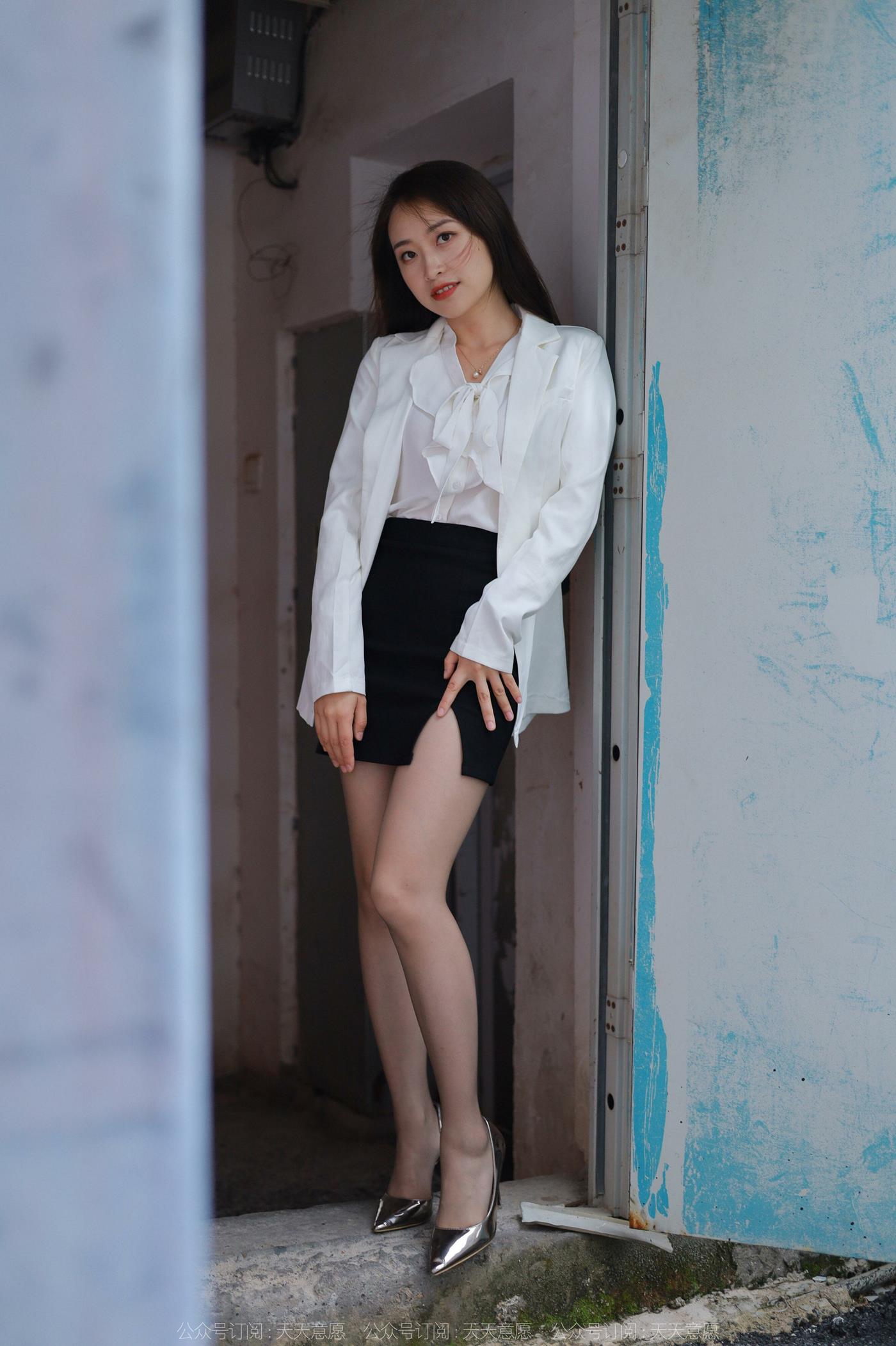 图片[51]-[IESS异思趣向] 2022.06.11 丝享家1114：小婕《冷艳嘿丝》[82P] – 速更版-美库