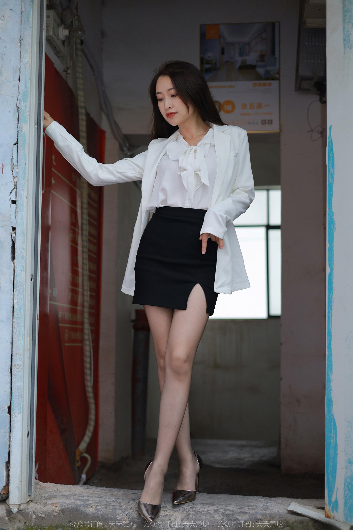 图片[56]-[IESS异思趣向] 2022.06.11 丝享家1114：小婕《冷艳嘿丝》[82P] – 速更版-美库