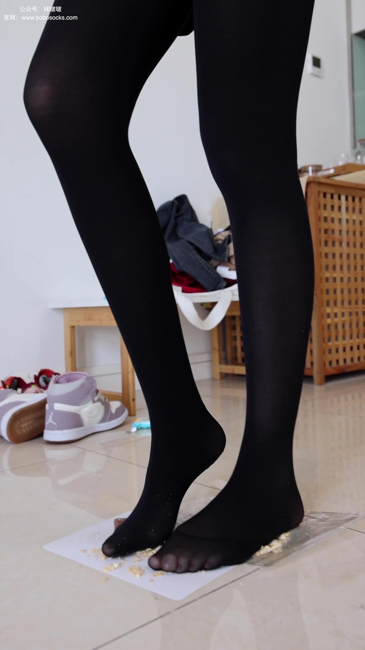 图片[43]-[BoBoSocks袜啵啵]积分限定作品 NO.001 小甜豆-平底鞋、厚黑丝、厚肉丝、踩东西剧情[44P] – 速更版-美库