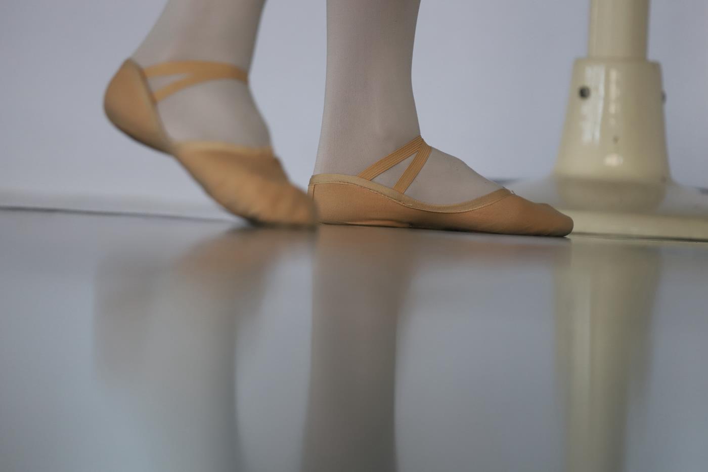 图片[10]-大西瓜爱牙膏-2019 11X活动 模特5（五） 舞蹈室芭蕾服 (1) [84P] – 速更版-美库