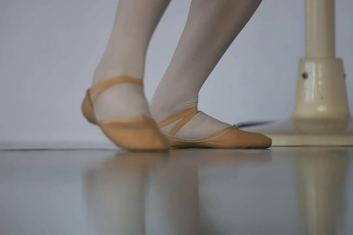 图片[12]-大西瓜爱牙膏-2019 11X活动 模特5（五） 舞蹈室芭蕾服 (1) [84P] – 速更版-美库