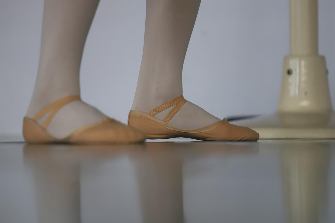 图片[13]-大西瓜爱牙膏-2019 11X活动 模特5（五） 舞蹈室芭蕾服 (1) [84P] – 速更版-美库