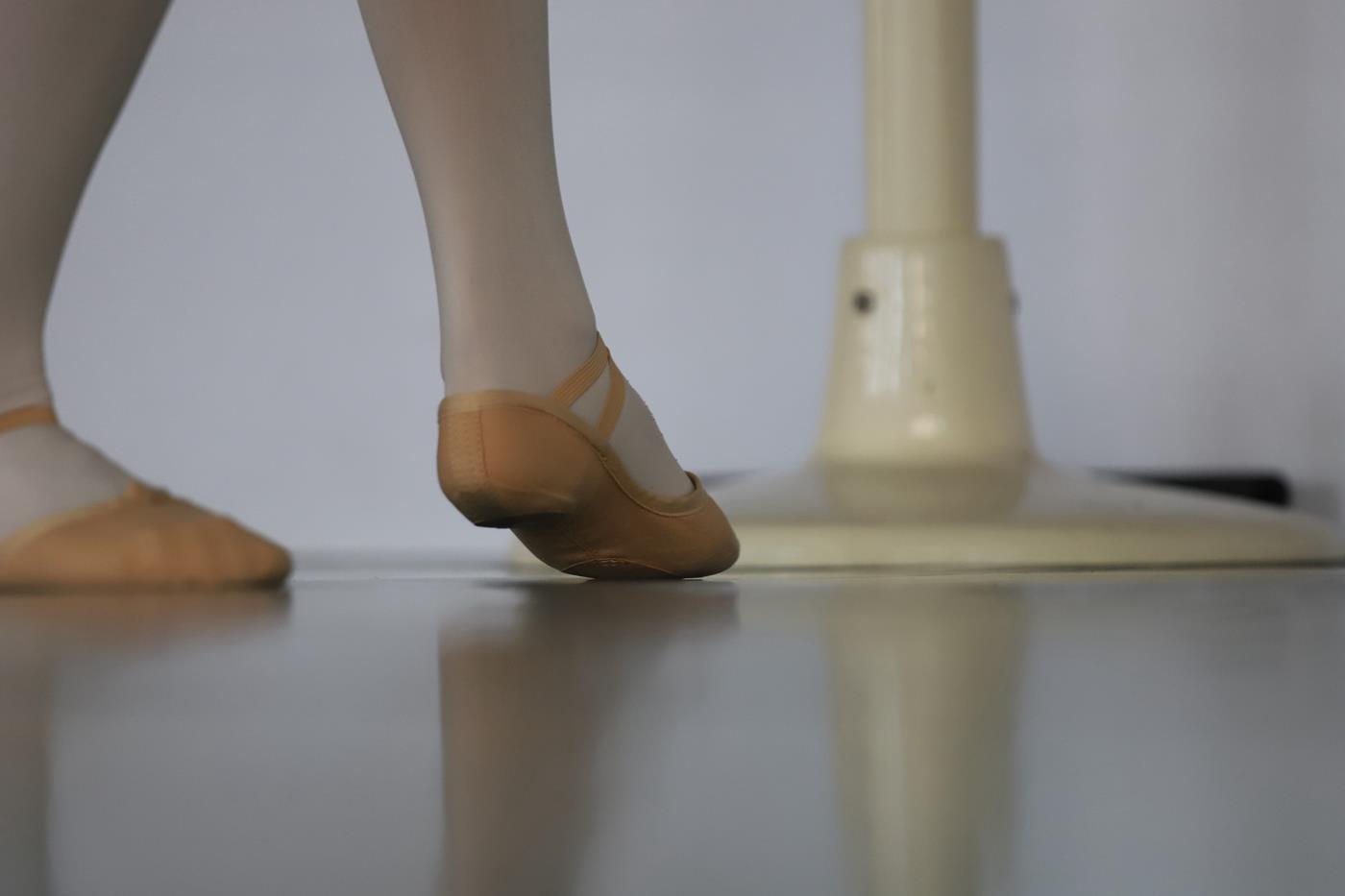 图片[14]-大西瓜爱牙膏-2019 11X活动 模特5（五） 舞蹈室芭蕾服 (1) [84P] – 速更版-美库