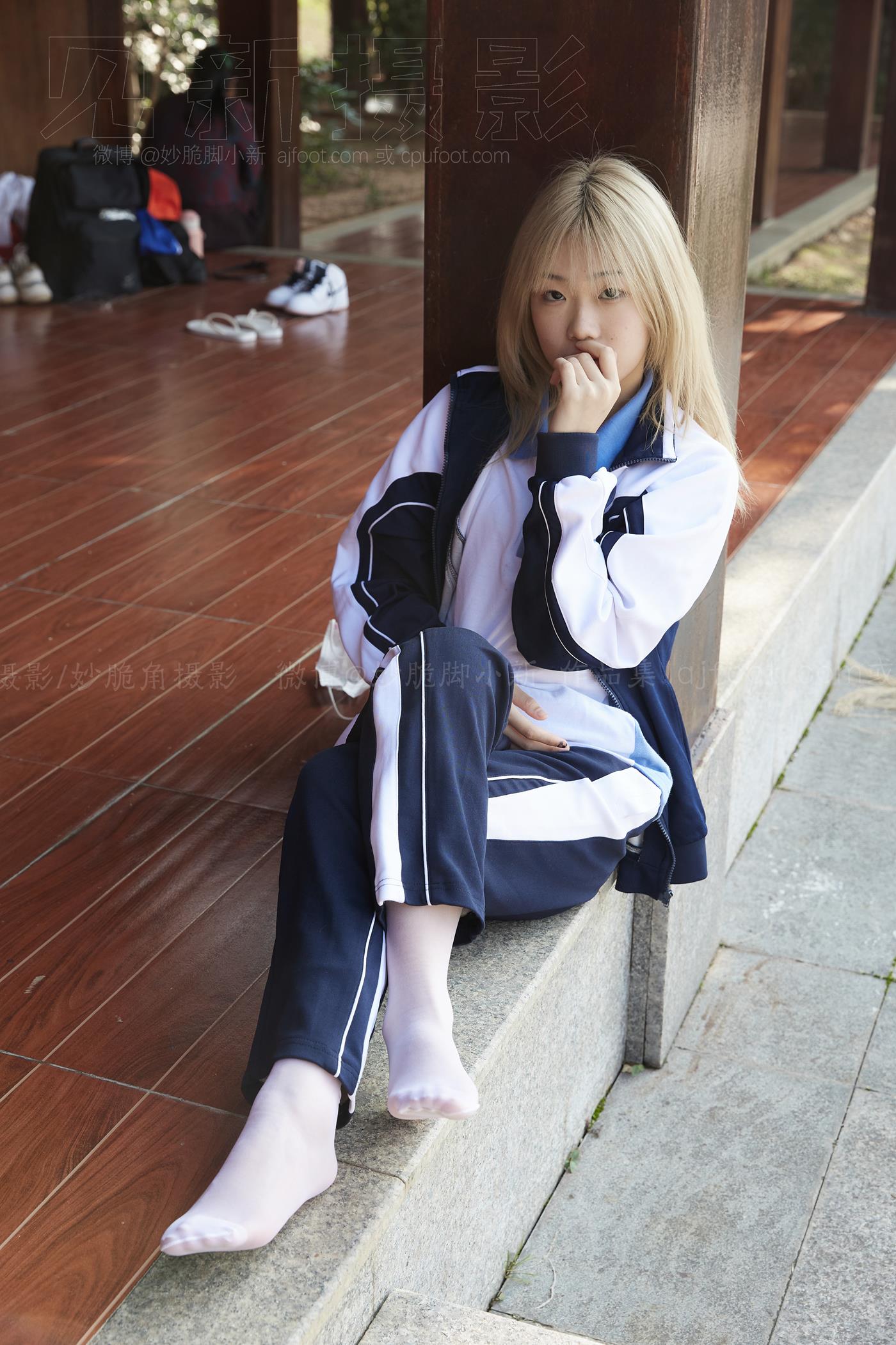 图片[11]-[见新摄影]NO.038 黄头发甜美甜美小姐姐 – 最后合作 (1) [64P] – 速更版-美库