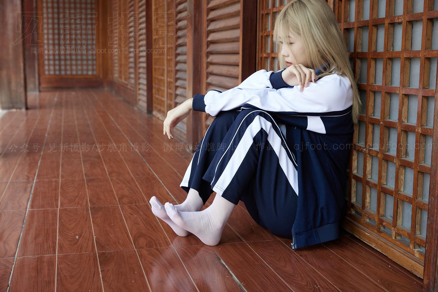 图片[17]-[见新摄影]NO.038 黄头发甜美甜美小姐姐 – 最后合作 (1) [64P] – 速更版-美库