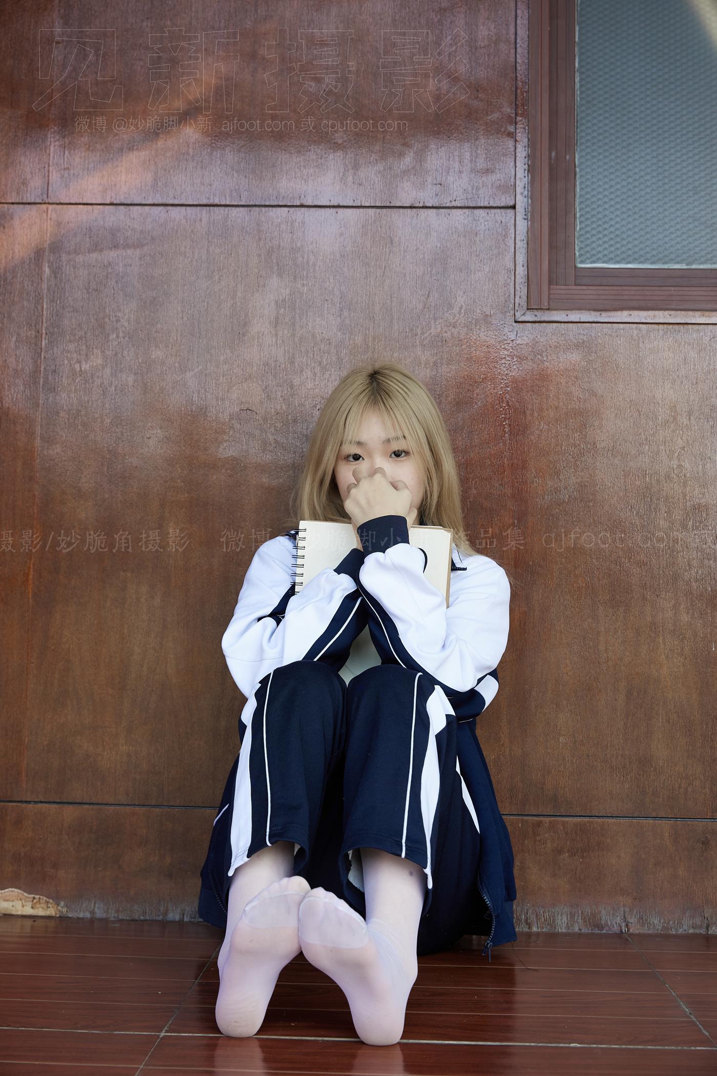 图片[18]-[见新摄影]NO.038 黄头发甜美甜美小姐姐 – 最后合作 (2) [56P] – 速更版-美库