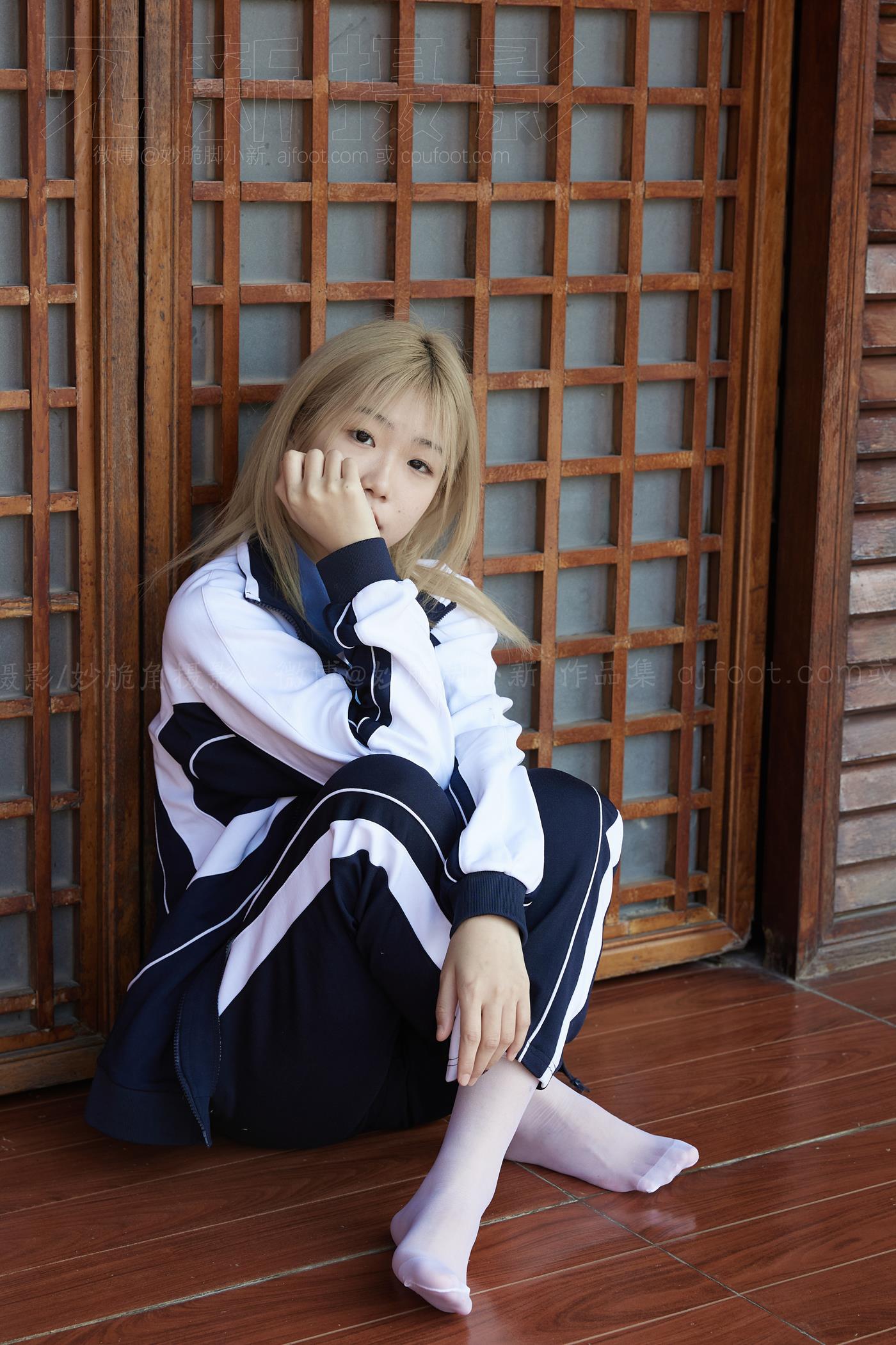 图片[29]-[见新摄影]NO.038 黄头发甜美甜美小姐姐 – 最后合作 (1) [64P] – 速更版-美库