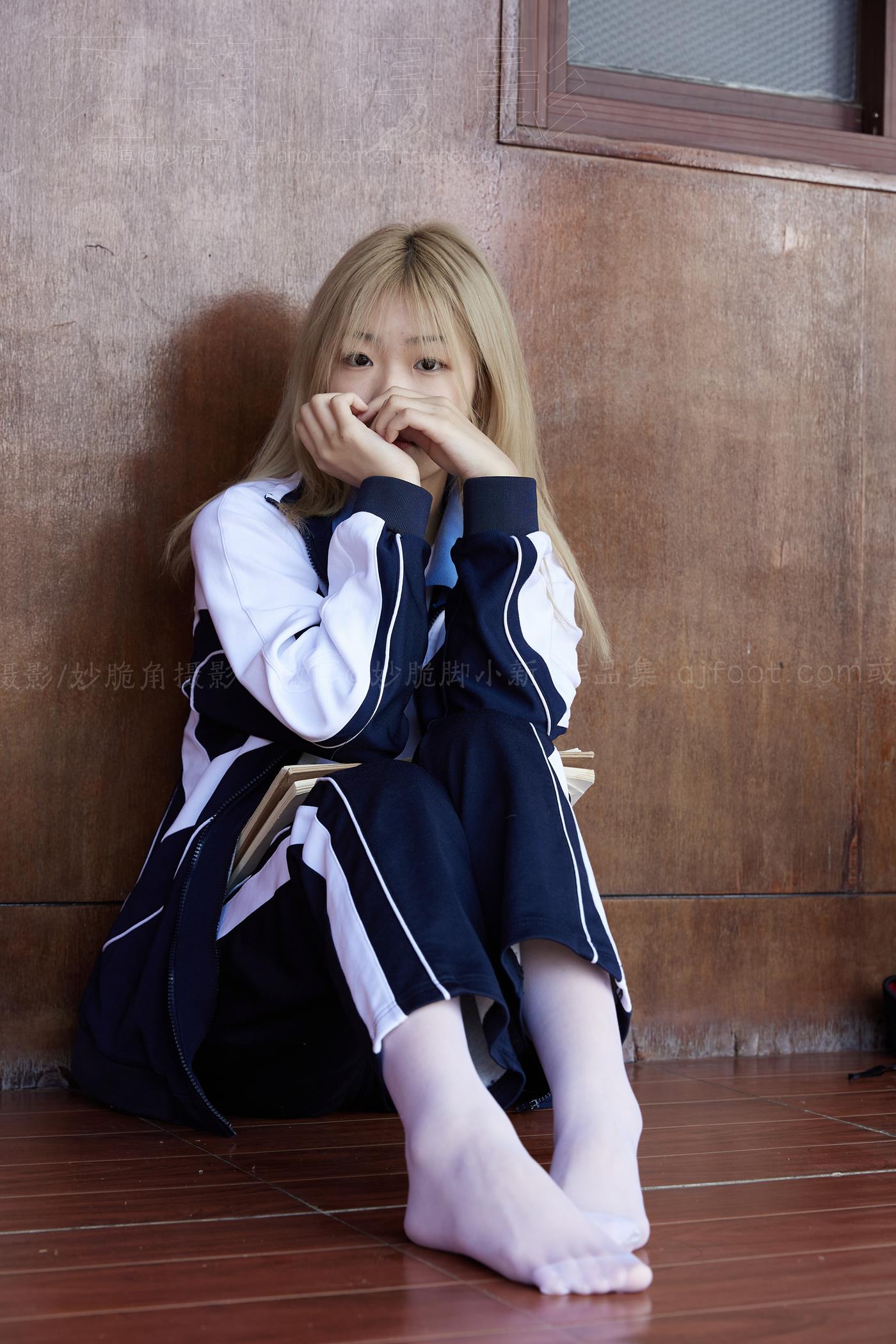 图片[22]-[见新摄影]NO.038 黄头发甜美甜美小姐姐 – 最后合作 (2) [56P] – 速更版-美库