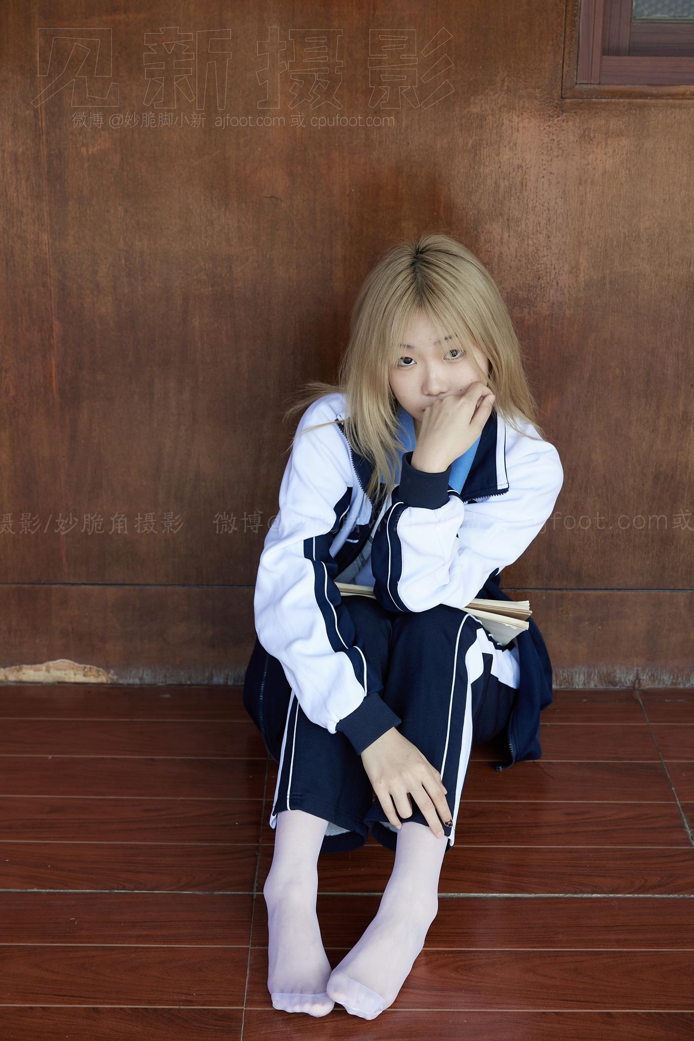 图片[23]-[见新摄影]NO.038 黄头发甜美甜美小姐姐 – 最后合作 (2) [56P] – 速更版-美库