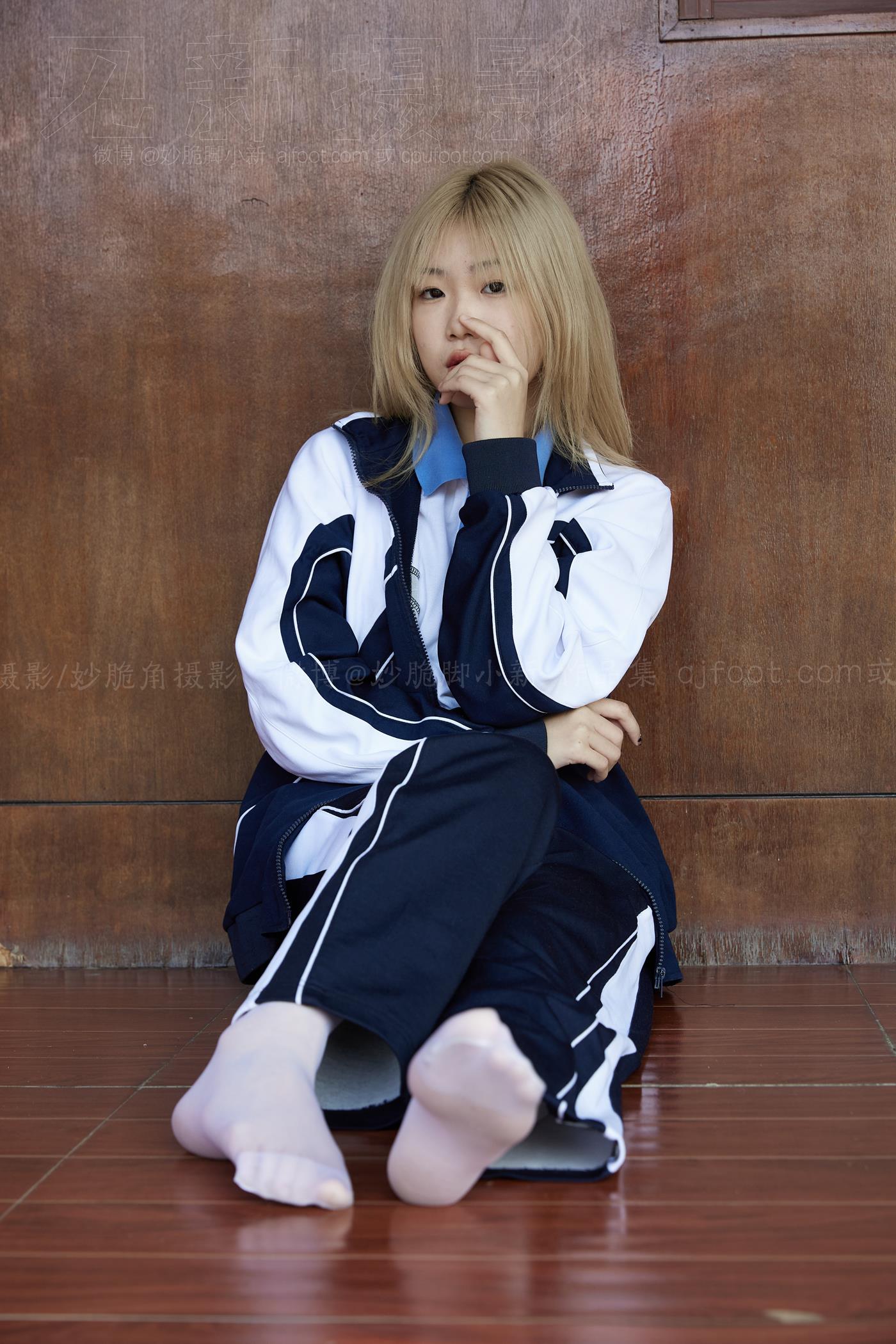 图片[26]-[见新摄影]NO.038 黄头发甜美甜美小姐姐 – 最后合作 (2) [56P] – 速更版-美库