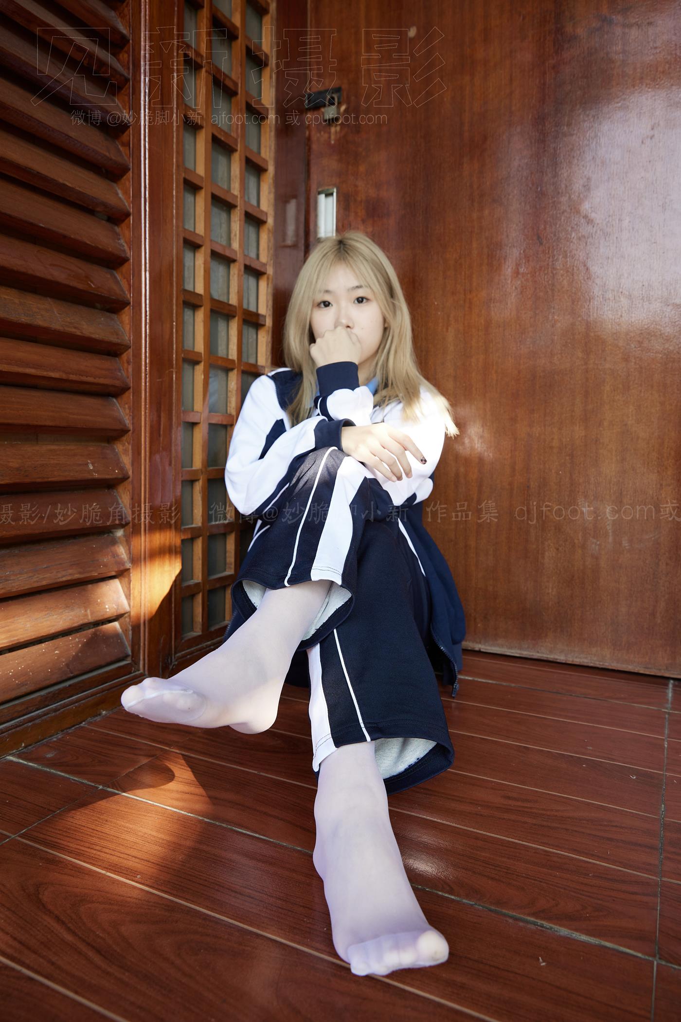 图片[41]-[见新摄影]NO.038 黄头发甜美甜美小姐姐 – 最后合作 (1) [64P] – 速更版-美库