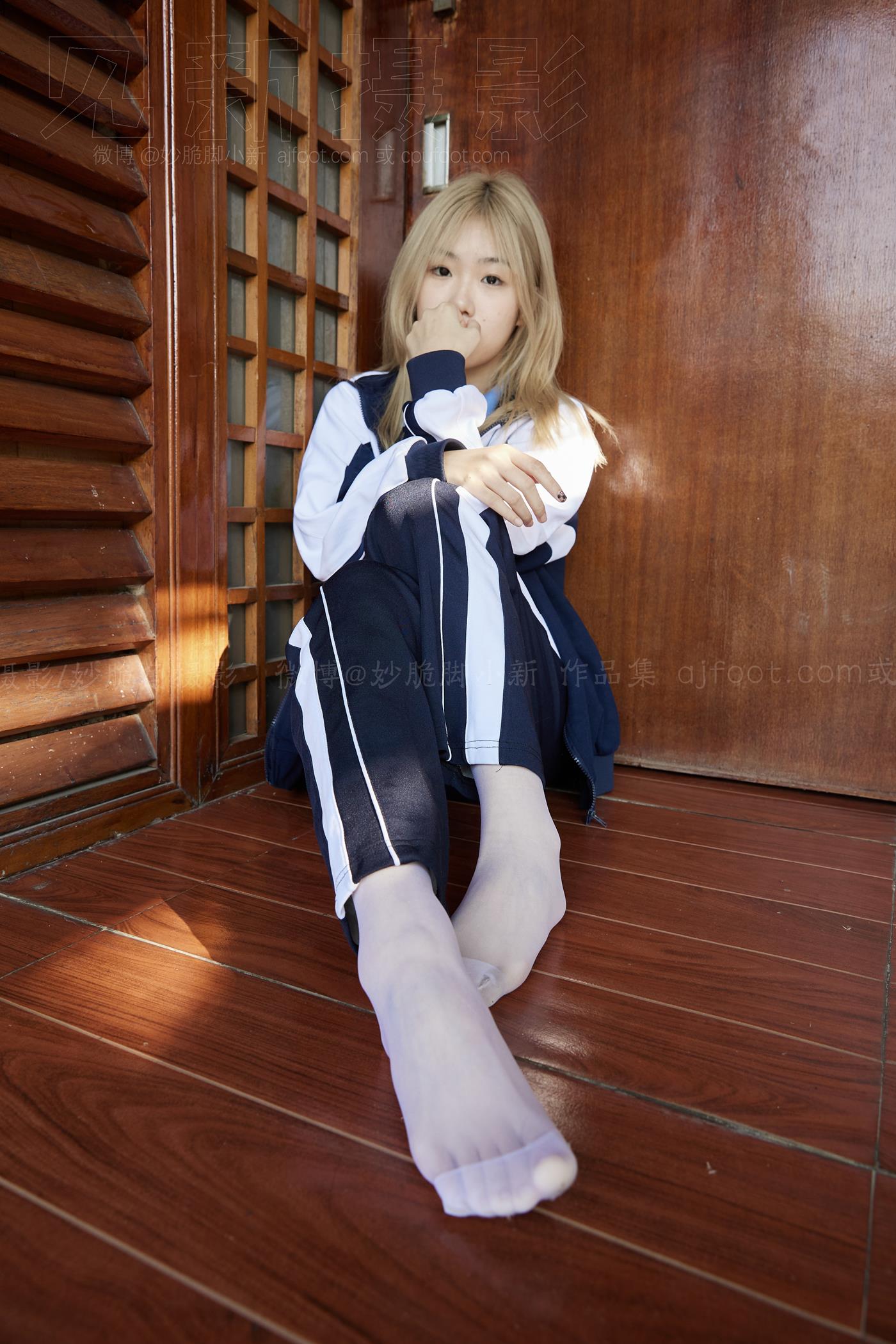 图片[43]-[见新摄影]NO.038 黄头发甜美甜美小姐姐 – 最后合作 (1) [64P] – 速更版-美库