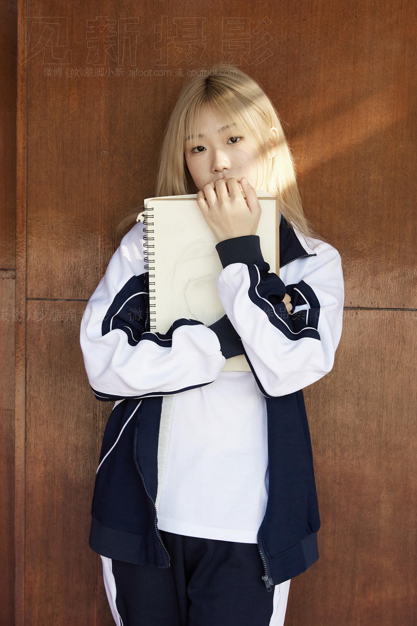 图片[33]-[见新摄影]NO.038 黄头发甜美甜美小姐姐 – 最后合作 (2) [56P] – 速更版-美库