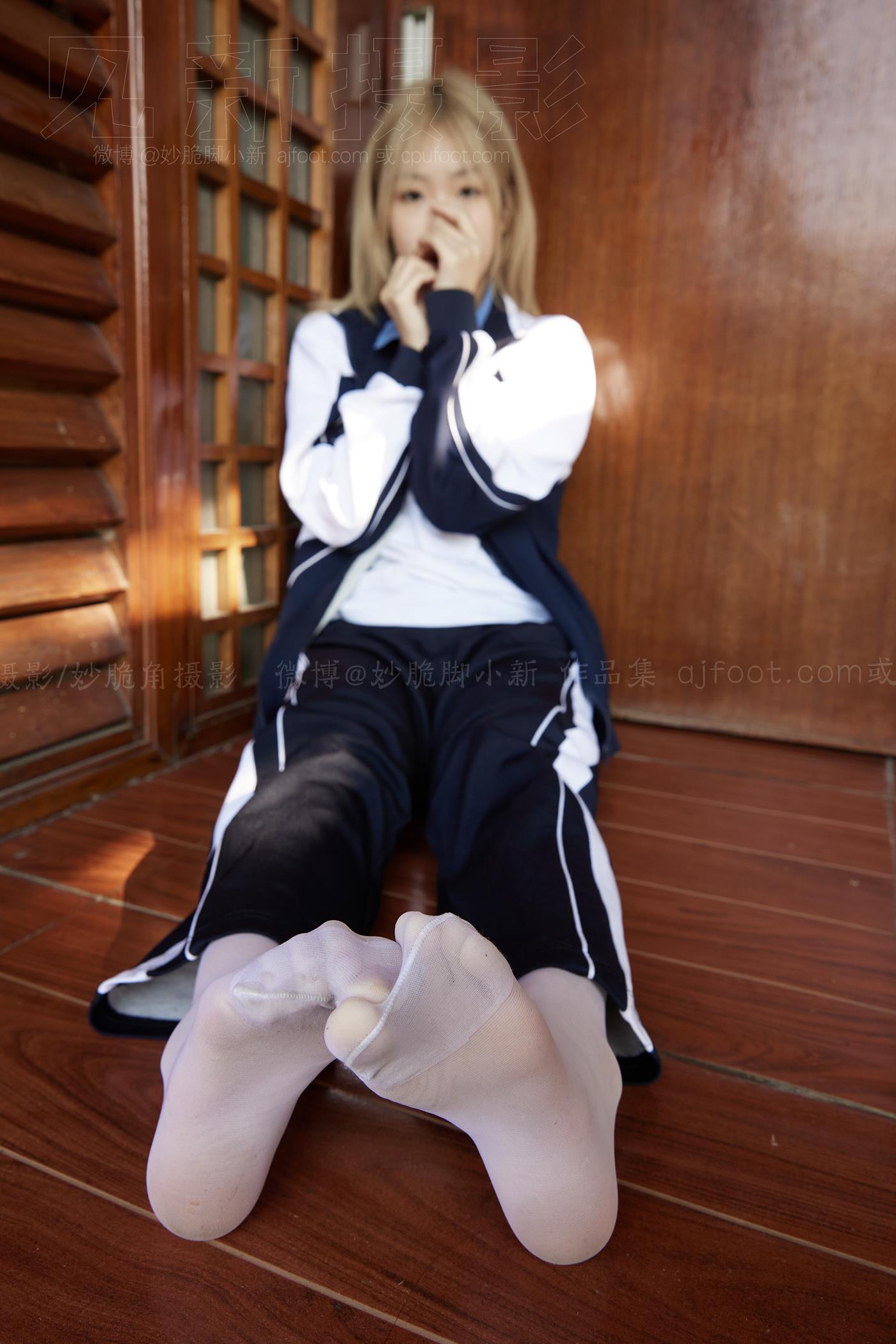 图片[53]-[见新摄影]NO.038 黄头发甜美甜美小姐姐 – 最后合作 (1) [64P] – 速更版-美库