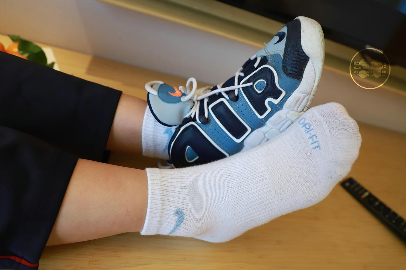 图片[17]-[誉铭传媒]袜足摄影 2022年《2022微信群第1套》[100P] – 速更版-美库