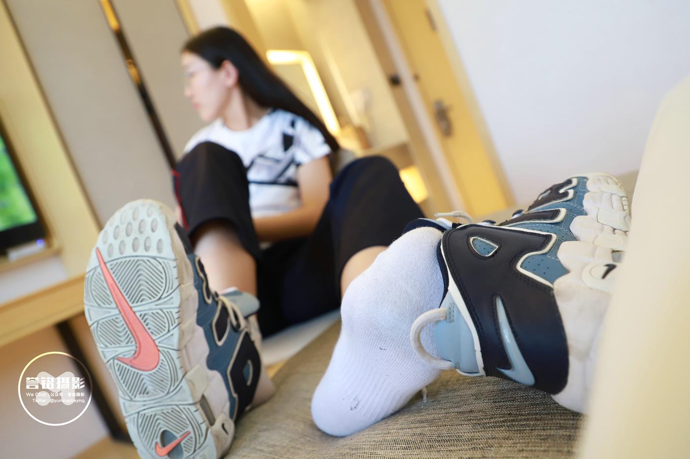 图片[48]-[誉铭传媒]袜足摄影 2022年《2022微信群第1套》[100P] – 速更版-美库