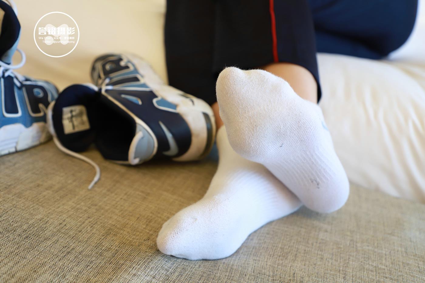 图片[64]-[誉铭传媒]袜足摄影 2022年《2022微信群第1套》[100P] – 速更版-美库