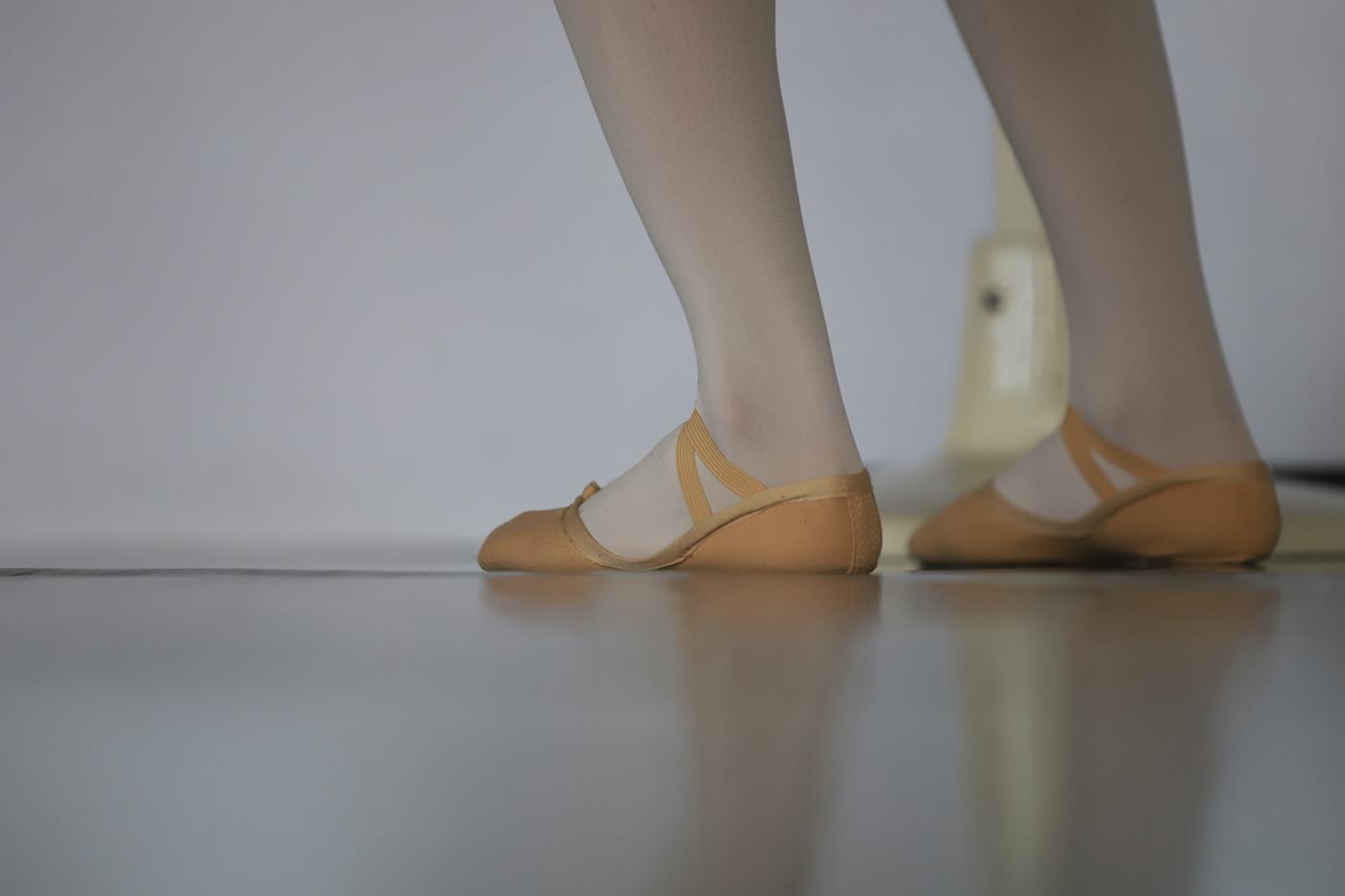 图片[19]-大西瓜爱牙膏-2019 11X活动 模特5（五） 舞蹈室芭蕾服 (2) [84P] – 速更版-美库