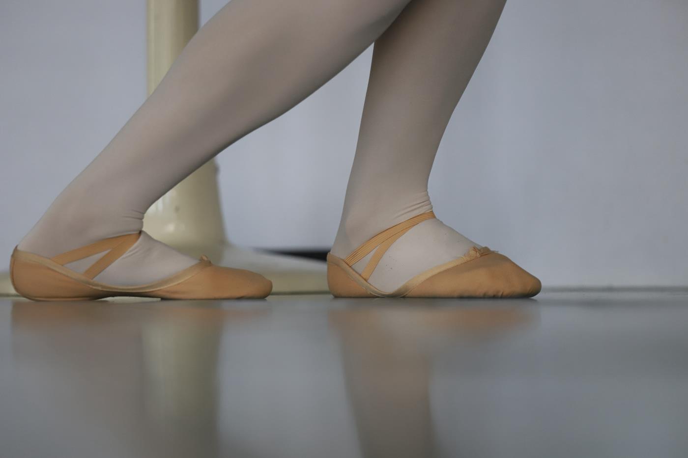 图片[25]-大西瓜爱牙膏-2019 11X活动 模特5（五） 舞蹈室芭蕾服 (2) [84P] – 速更版-美库