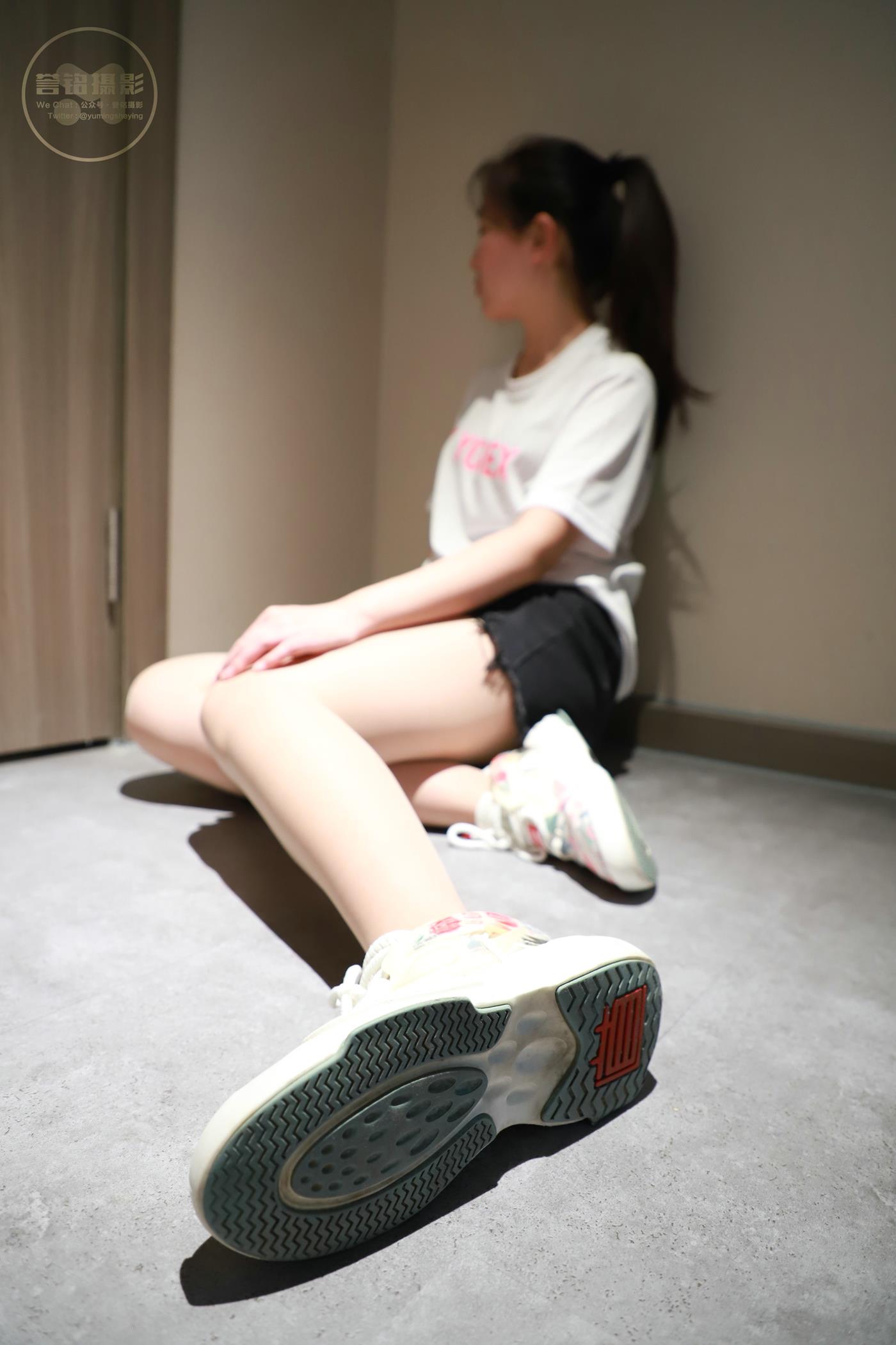 图片[24]-[誉铭传媒]袜足摄影 2022年《2022微信群第2套》[83P] – 速更版-美库