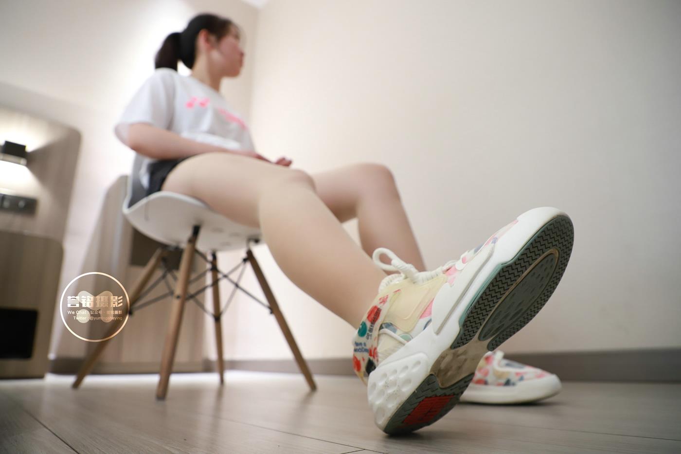 图片[28]-[誉铭传媒]袜足摄影 2022年《2022微信群第2套》[83P] – 速更版-美库