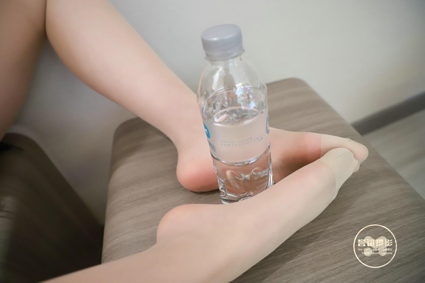 图片[75]-[誉铭传媒]袜足摄影 2022年《2022微信群第2套》[83P] – 速更版-美库