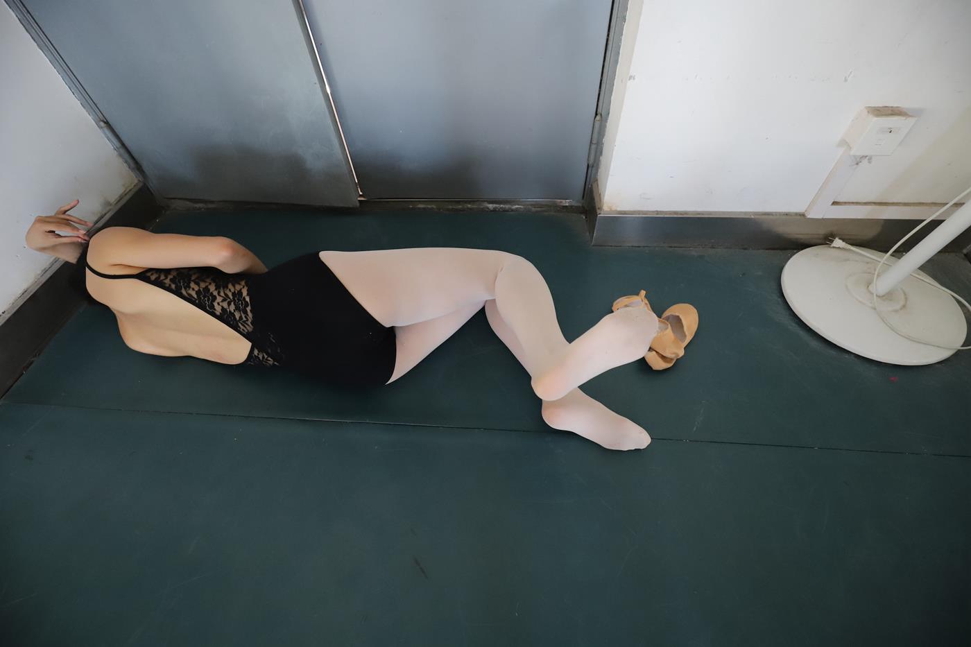 图片[48]-大西瓜爱牙膏-2019 11X活动 模特5（五） 舞蹈室芭蕾服 (4) [55P] – 速更版-美库