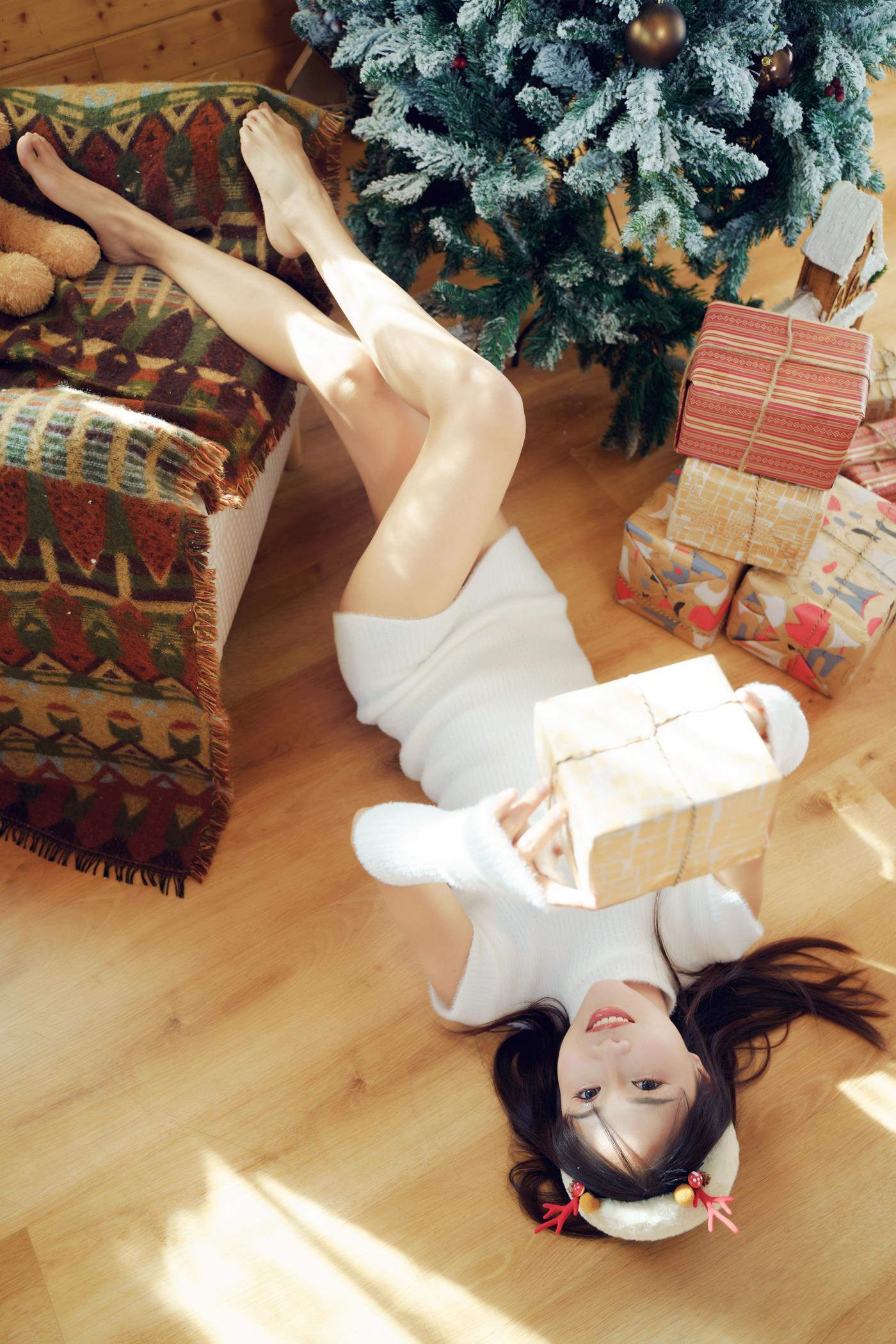 图片[33]-[YITUYU艺图语] 2021.12.21 圣诞少女 lin [42P] – 速更版-美库