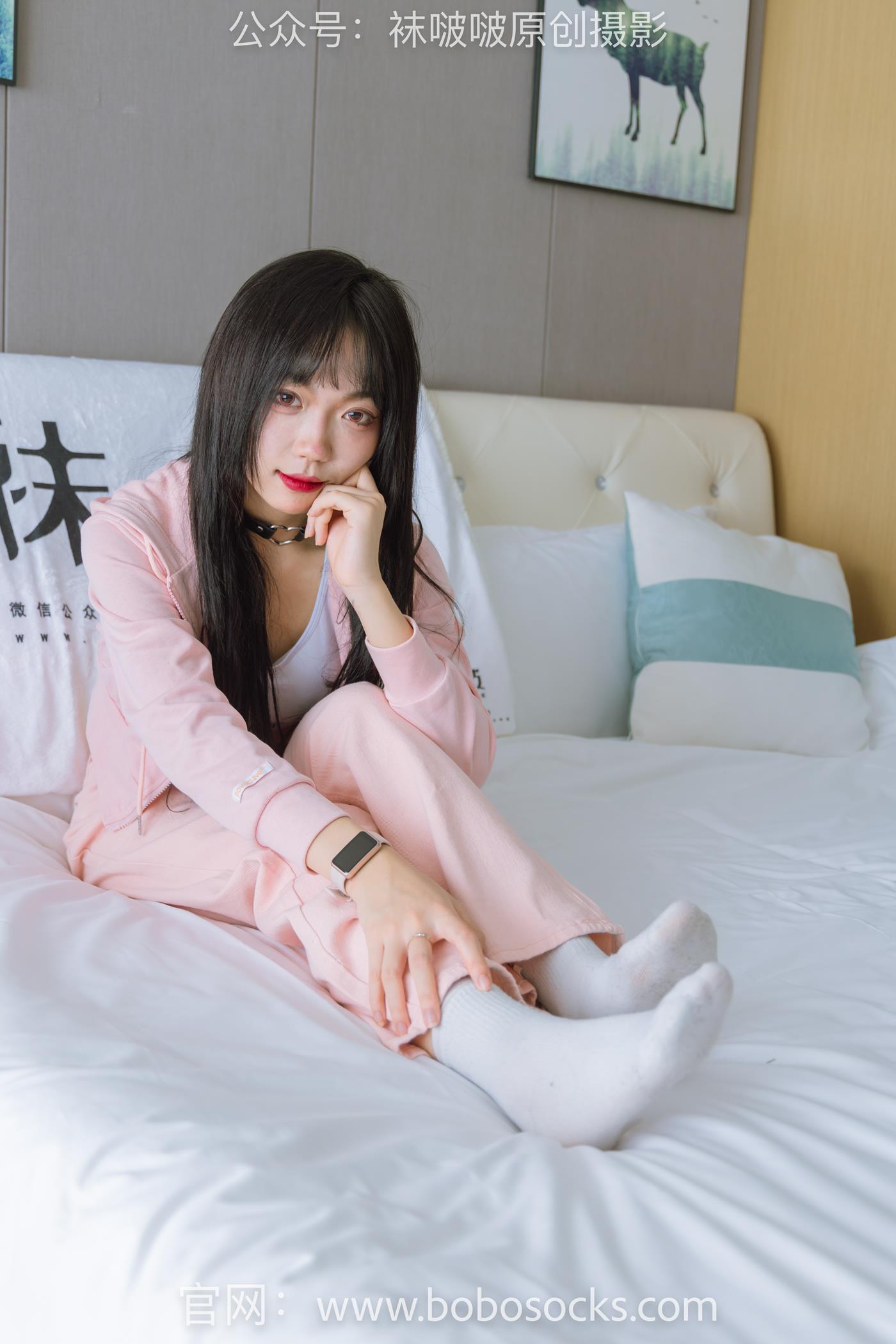 图片[12]-[BoBoSocks袜啵啵]NO.141 周周-运动鞋、白棉袜、裸足 (1) [84P] – 速更版-美库