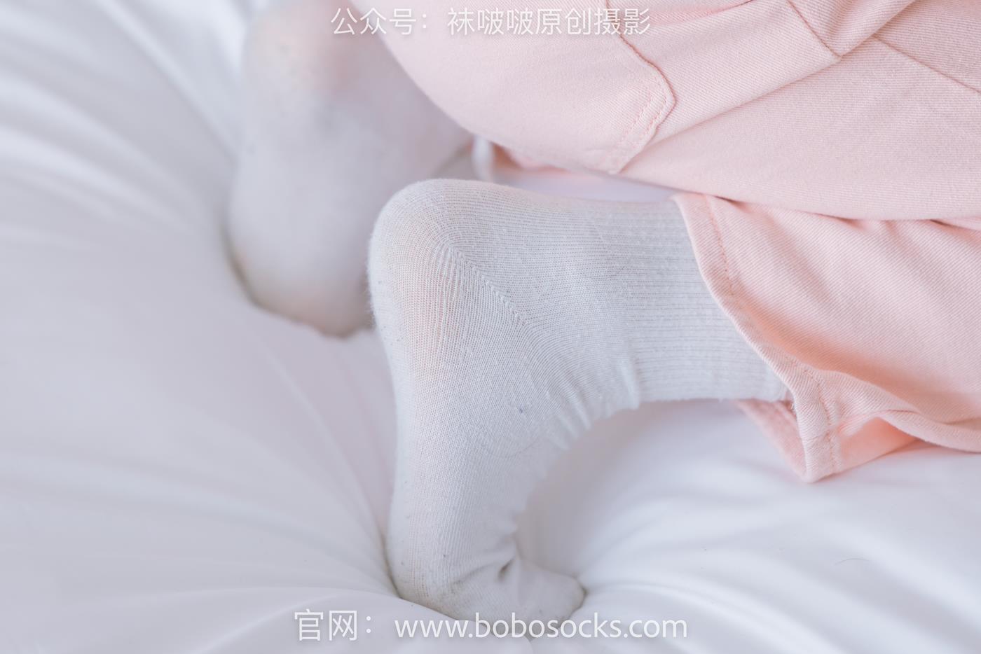 图片[11]-[BoBoSocks袜啵啵]NO.141 周周-运动鞋、白棉袜、裸足 (2) [56P] – 速更版-美库