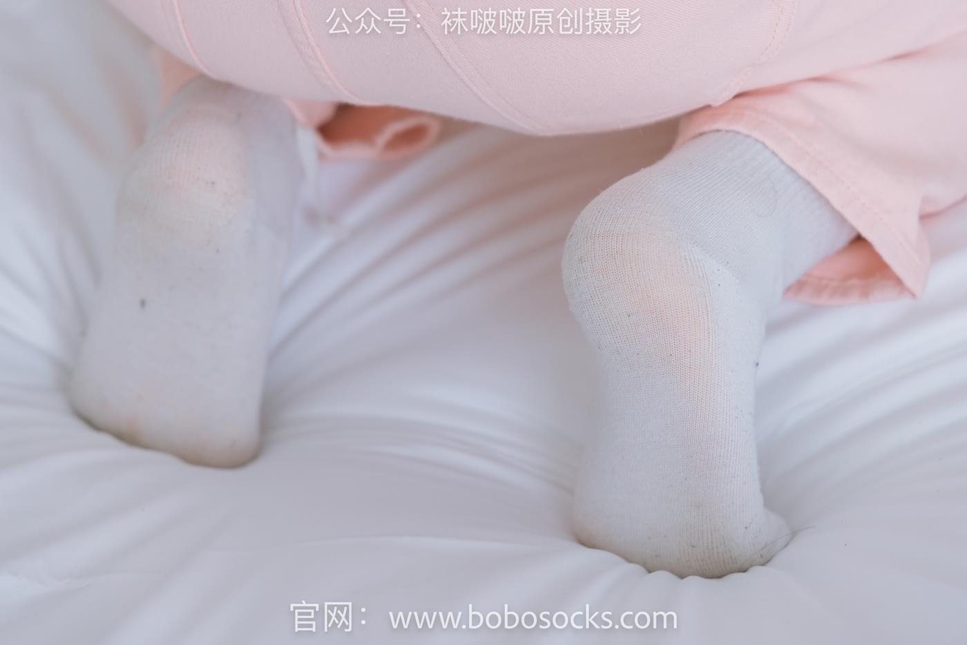 图片[12]-[BoBoSocks袜啵啵]NO.141 周周-运动鞋、白棉袜、裸足 (2) [56P] – 速更版-美库