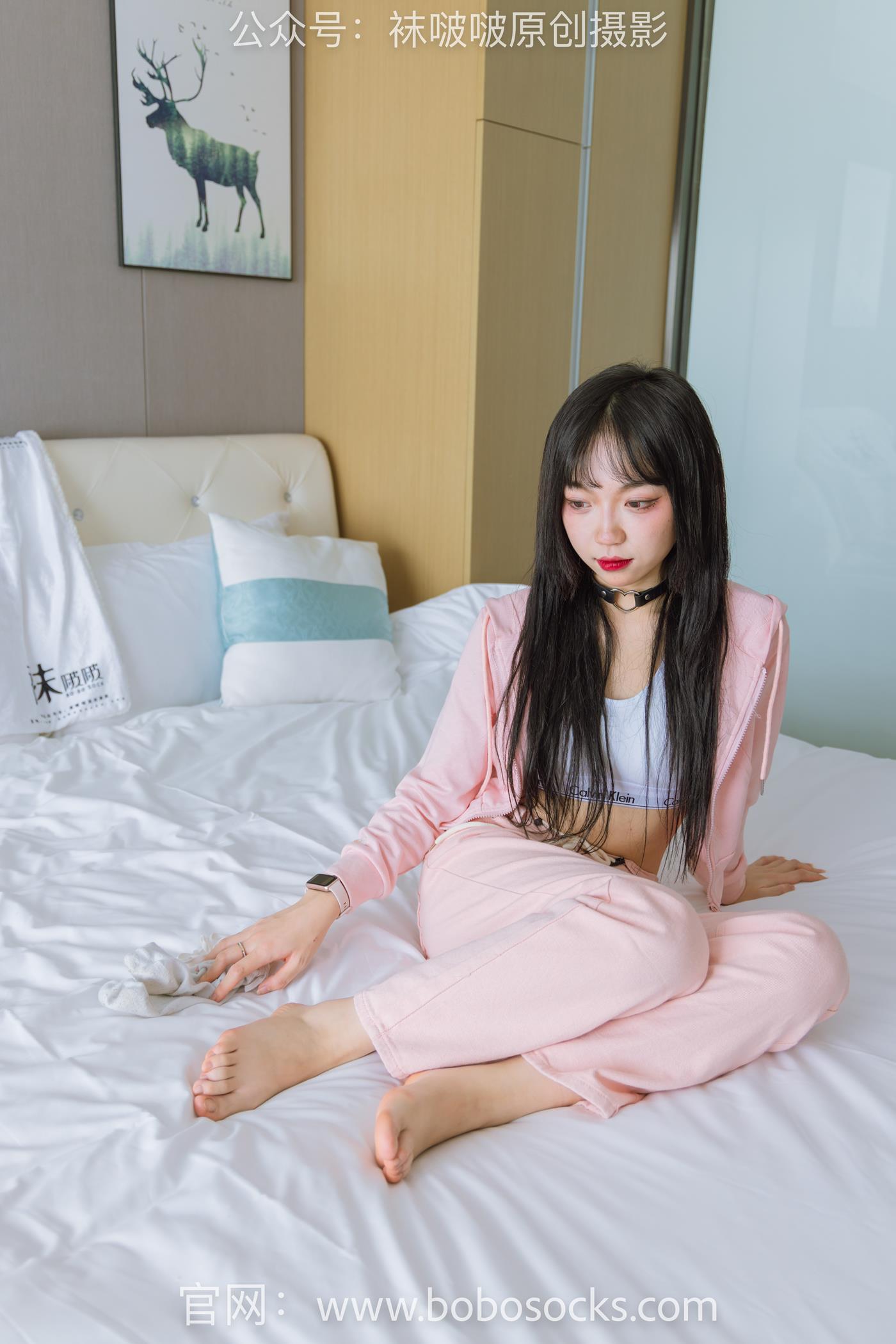 图片[22]-[BoBoSocks袜啵啵]NO.141 周周-运动鞋、白棉袜、裸足 (2) [56P] – 速更版-美库