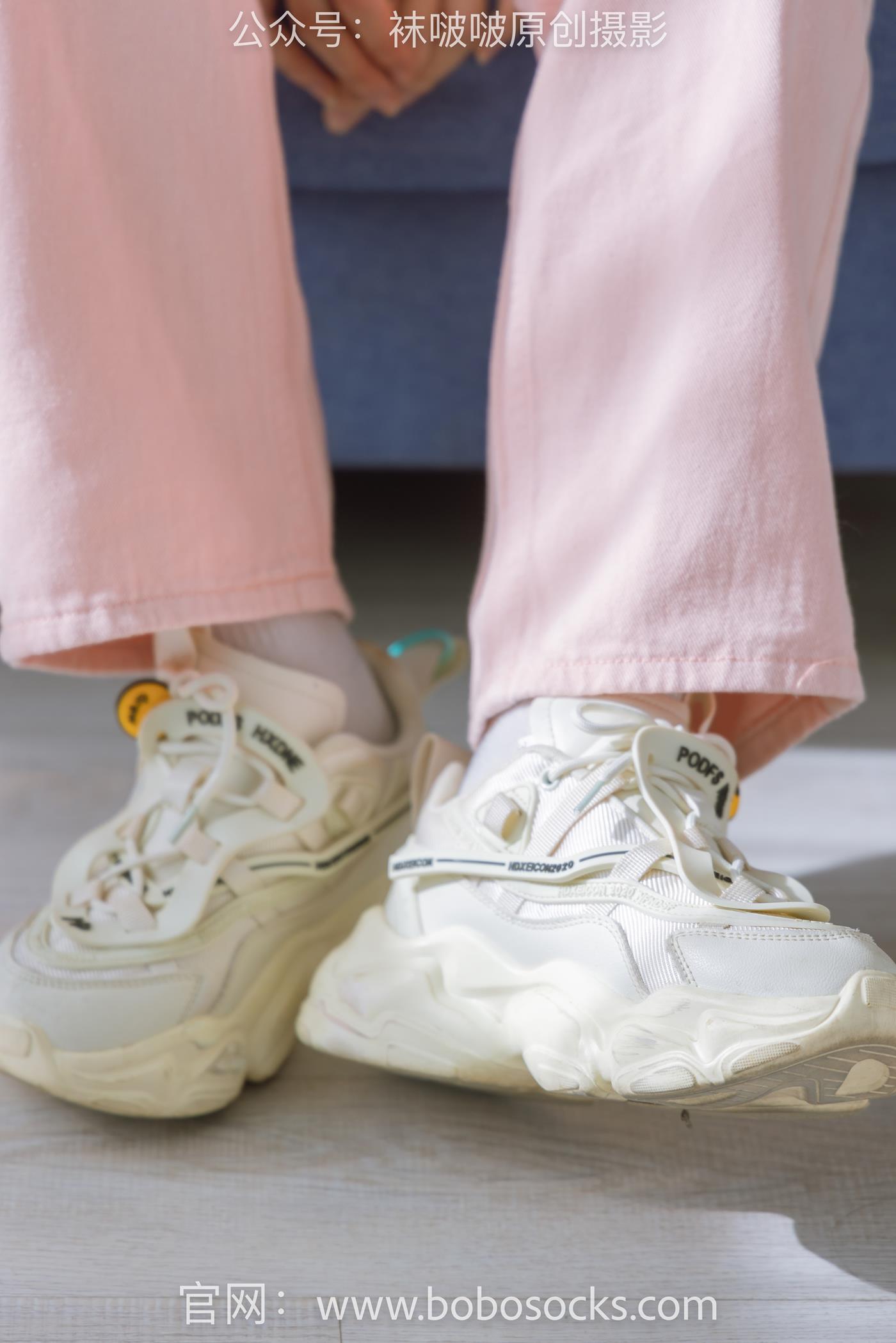 图片[41]-[BoBoSocks袜啵啵]NO.141 周周-运动鞋、白棉袜、裸足 (1) [84P] – 速更版-美库