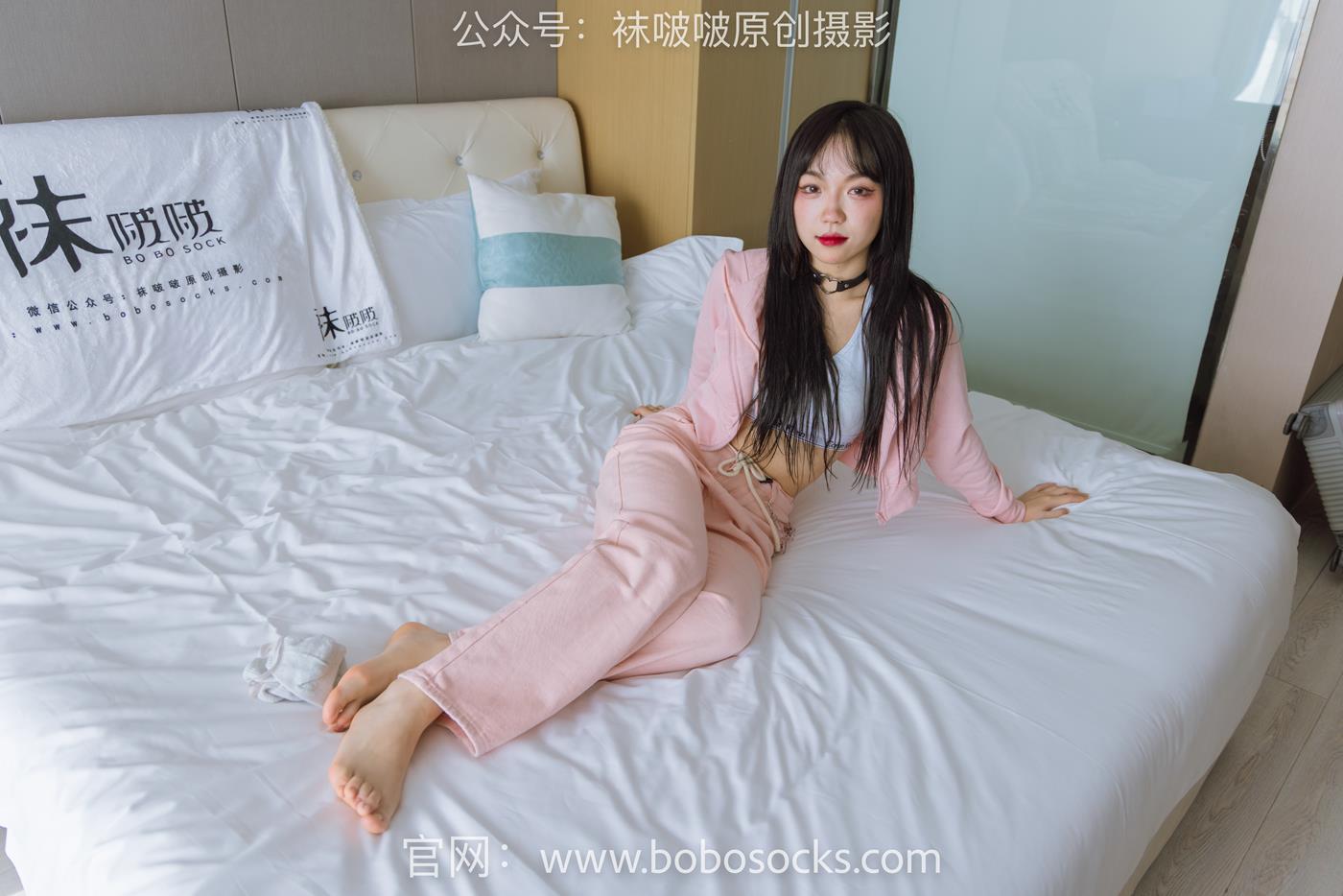 图片[44]-[BoBoSocks袜啵啵]NO.141 周周-运动鞋、白棉袜、裸足 (2) [56P] – 速更版-美库