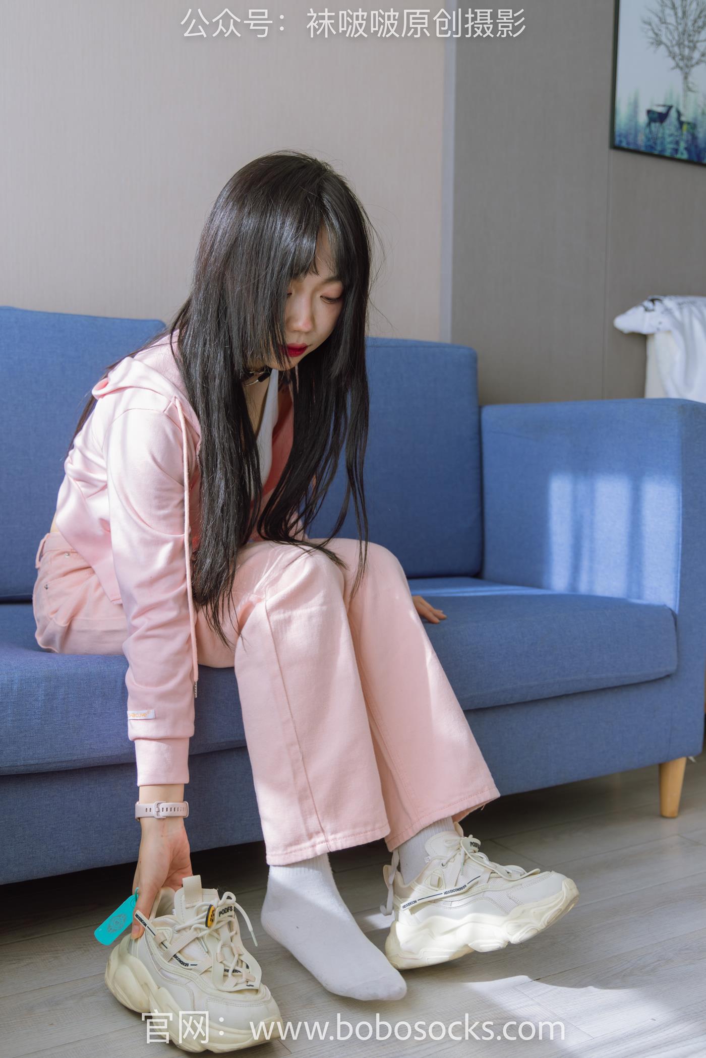 图片[55]-[BoBoSocks袜啵啵]NO.141 周周-运动鞋、白棉袜、裸足 (1) [84P] – 速更版-美库