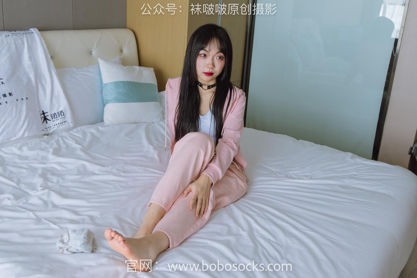 图片[55]-[BoBoSocks袜啵啵]NO.141 周周-运动鞋、白棉袜、裸足 (2) [56P] – 速更版-美库