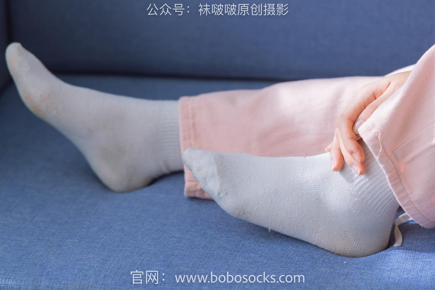 图片[70]-[BoBoSocks袜啵啵]NO.141 周周-运动鞋、白棉袜、裸足 (1) [84P] – 速更版-美库