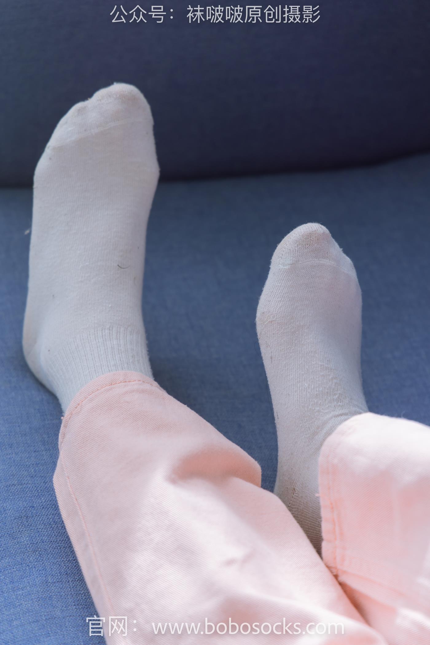 图片[71]-[BoBoSocks袜啵啵]NO.141 周周-运动鞋、白棉袜、裸足 (1) [84P] – 速更版-美库