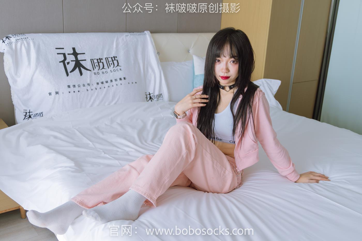 图片[82]-[BoBoSocks袜啵啵]NO.141 周周-运动鞋、白棉袜、裸足 (1) [84P] – 速更版-美库