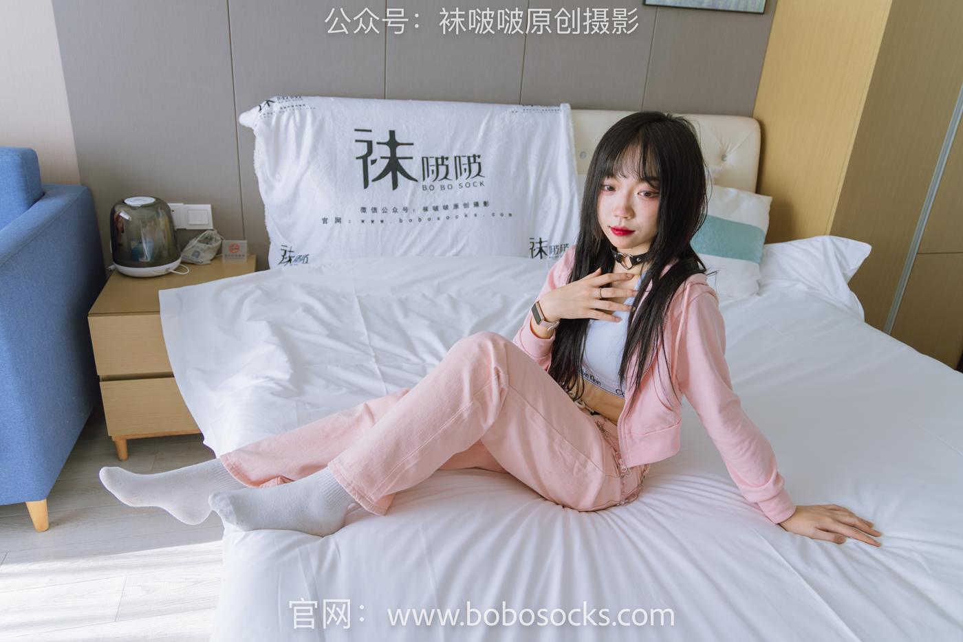 图片[84]-[BoBoSocks袜啵啵]NO.141 周周-运动鞋、白棉袜、裸足 (1) [84P] – 速更版-美库
