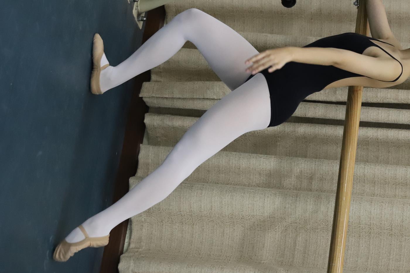 图片[75]-大西瓜爱牙膏-2019 12X活动 模特1（一） 白丝舞蹈服 (2) [84P] – 速更版-美库