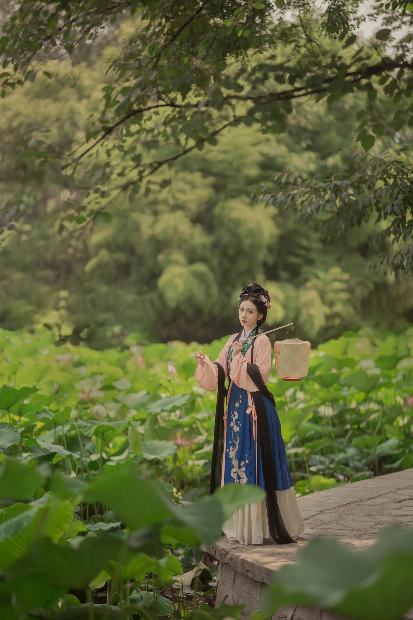 图片[16]-[YITUYU艺图语] 2021.12.23 荷叶罗裙 绿绿子 [21P] – 速更版-美库