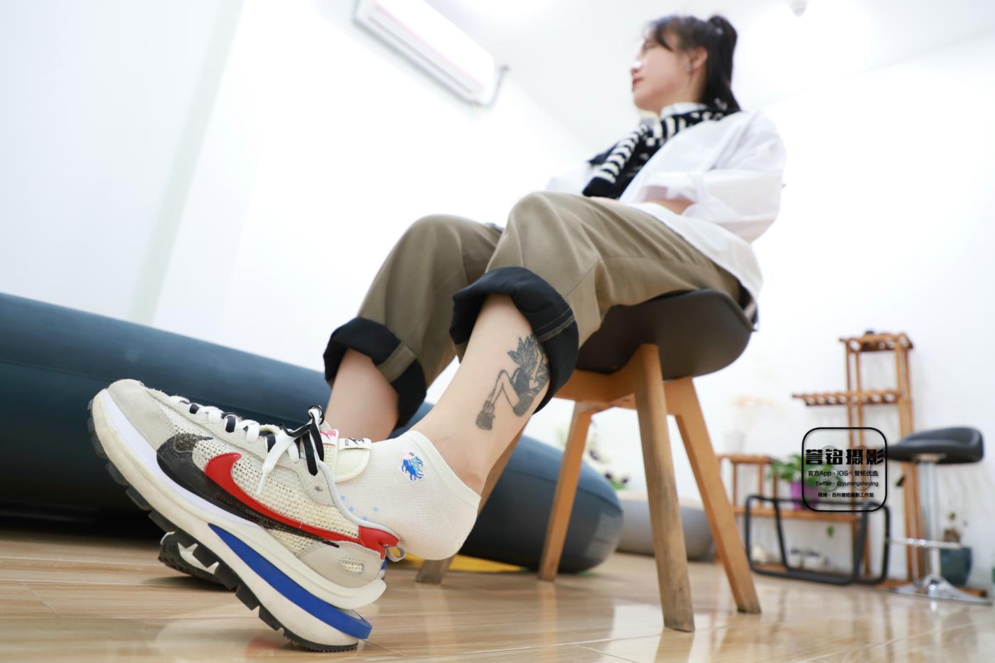 图片[10]-[誉铭传媒]袜足摄影 2022年《2022微信群第4套》[90P] – 速更版-美库