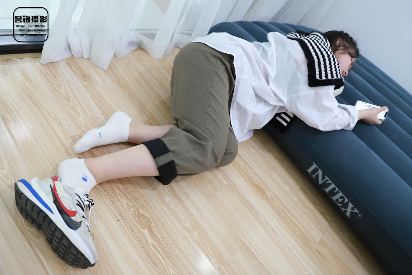 图片[27]-[誉铭传媒]袜足摄影 2022年《2022微信群第4套》[90P] – 速更版-美库