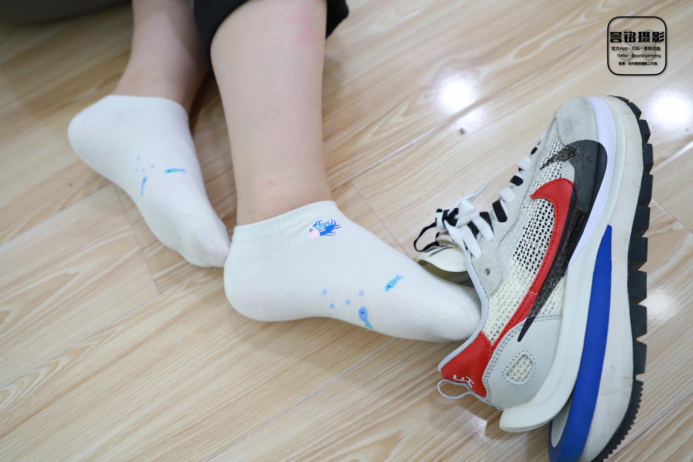 图片[30]-[誉铭传媒]袜足摄影 2022年《2022微信群第4套》[90P] – 速更版-美库